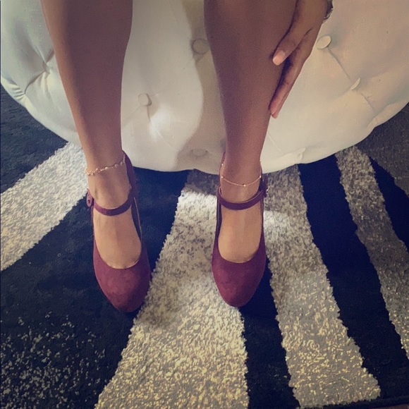 Burgundy platforms shoes - Picture 1 of 2